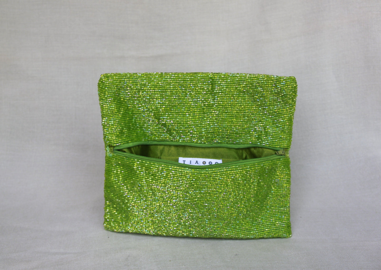 Bolsa Clutch Chaquiras Lisas