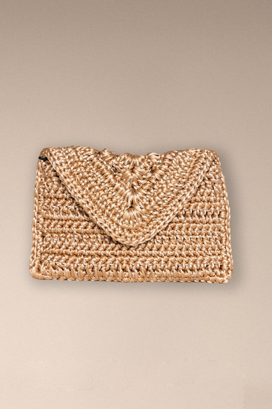 amie clutch color beige